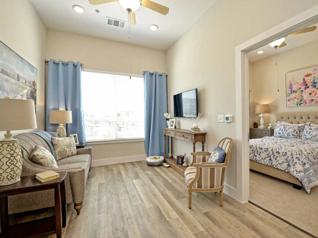 Buda Oaks | Apartment Living Room & Bedroom