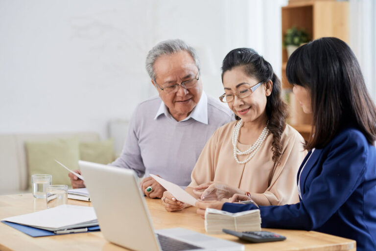 Buda Oaks | Seniors reviewing documents