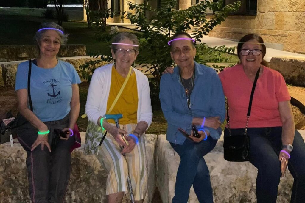 Buda Oaks | Senior Friends enjoying A Night Out